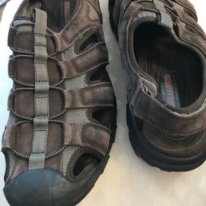 Sketchers Sandals Shoes